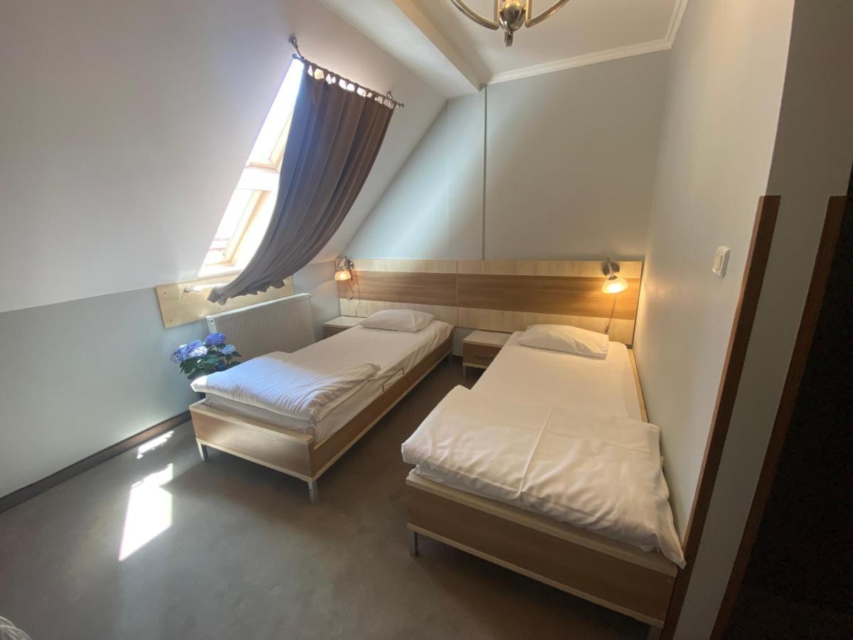 Pokoje Goscinne Teczowa Luban Exterior foto