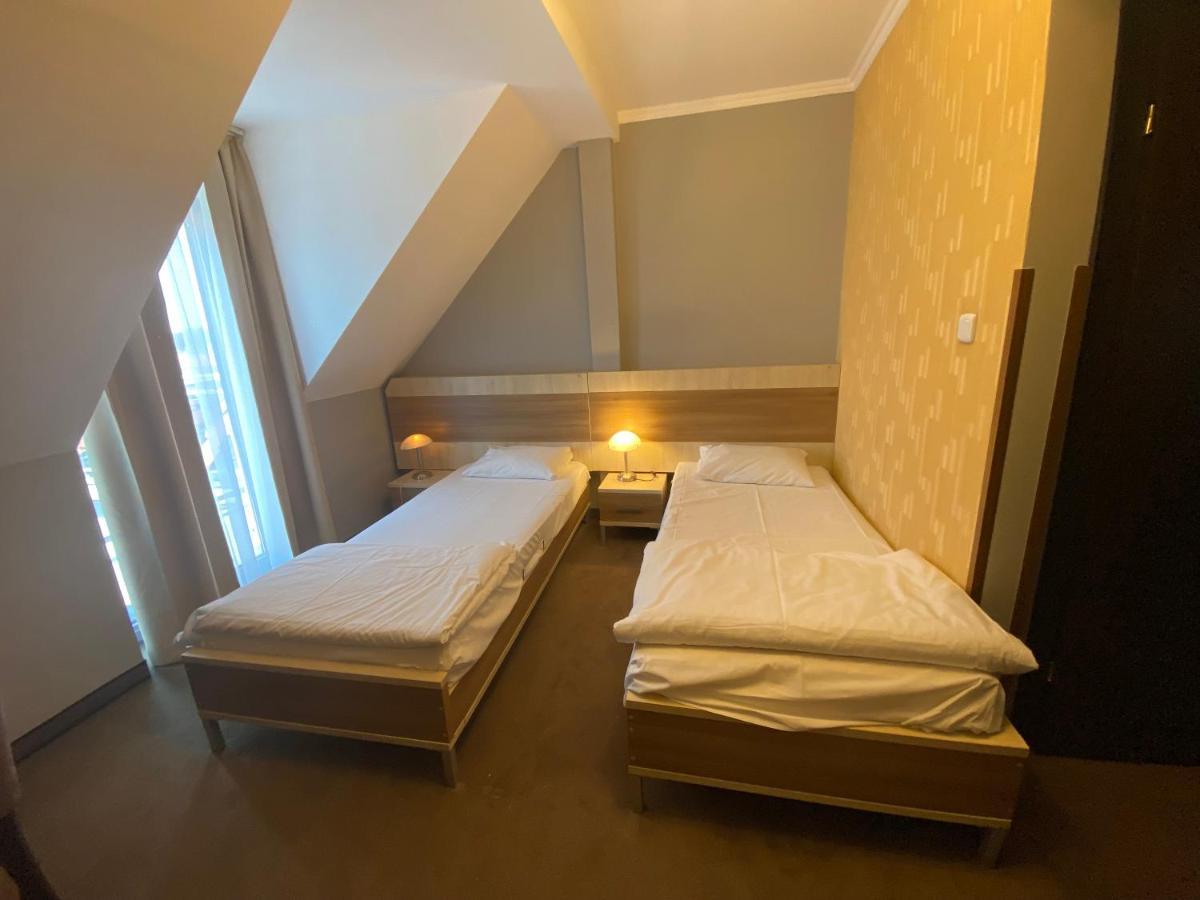 Pokoje Goscinne Teczowa Luban Exterior foto