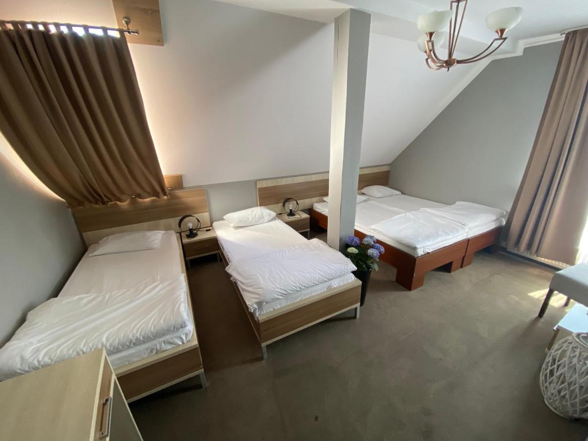 Pokoje Goscinne Teczowa Luban Exterior foto